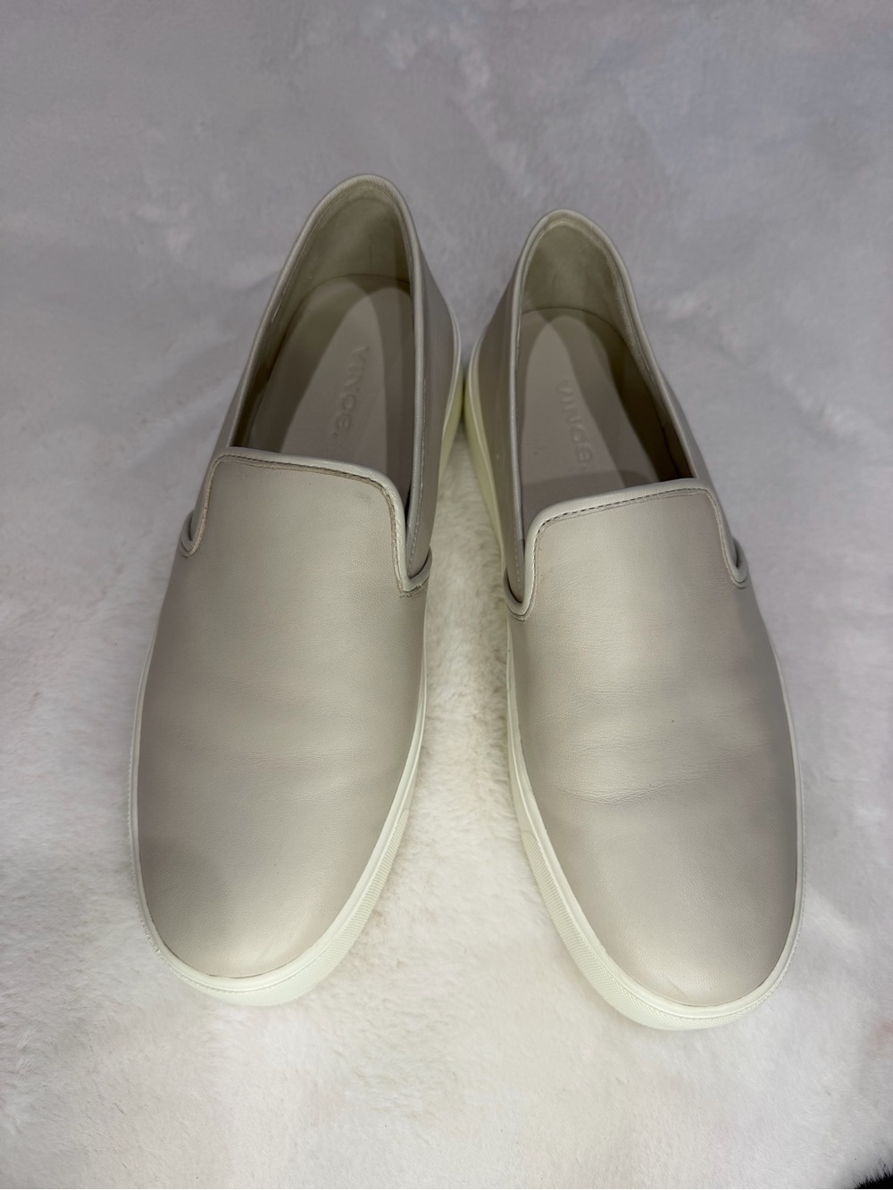 Vince Slip-On Leather Sneakers in Off-White with Platform  Size 7.5